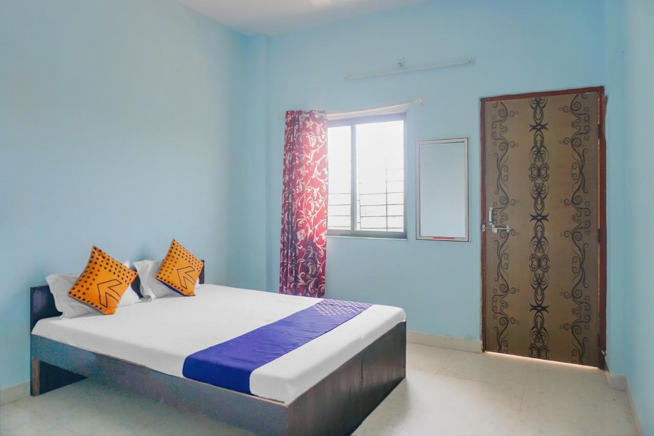 Daund Spot On 79676 Hote Kinara Lodging And Restaurant מראה חיצוני תמונה