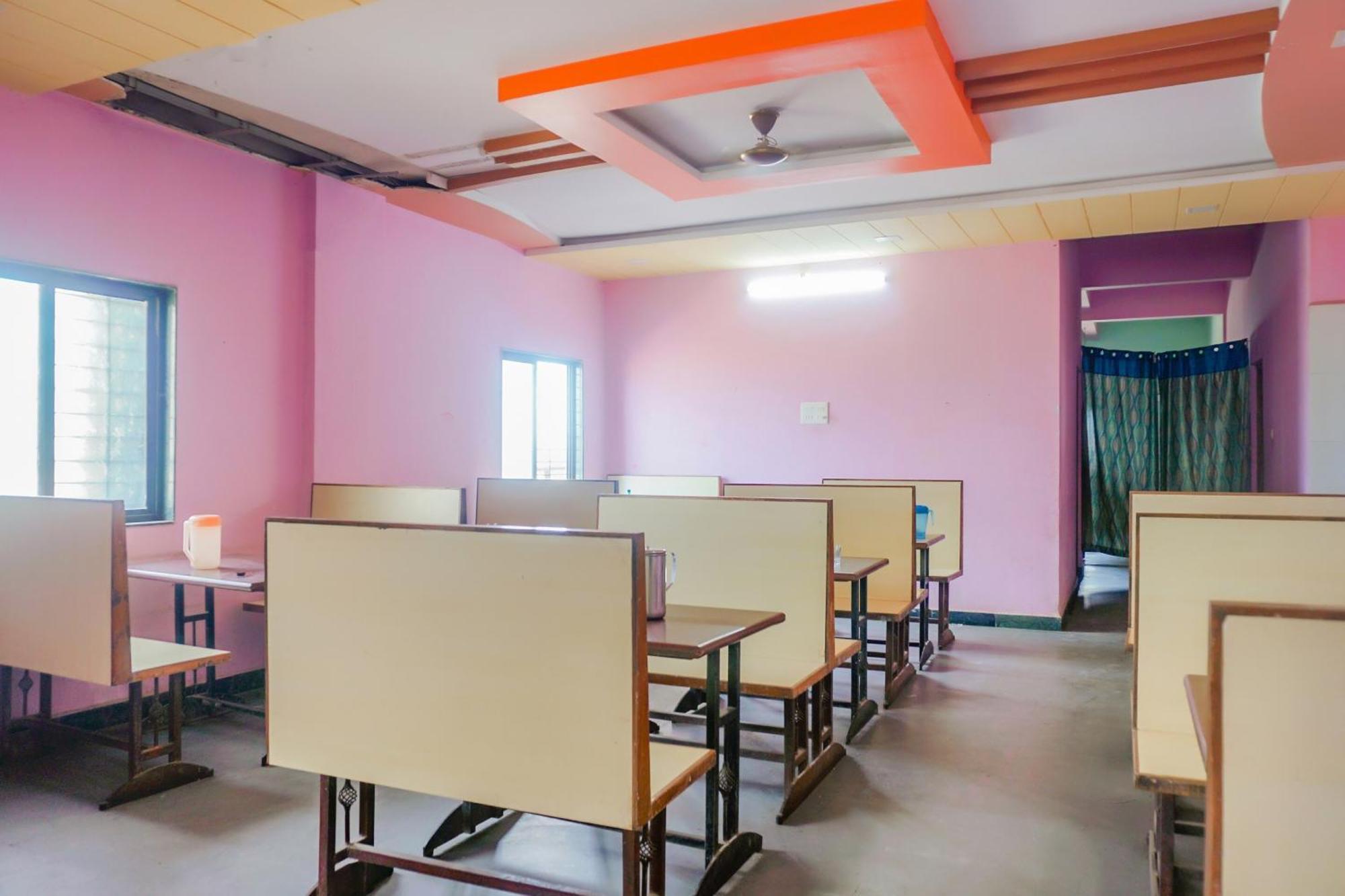Daund Spot On 79676 Hote Kinara Lodging And Restaurant מראה חיצוני תמונה